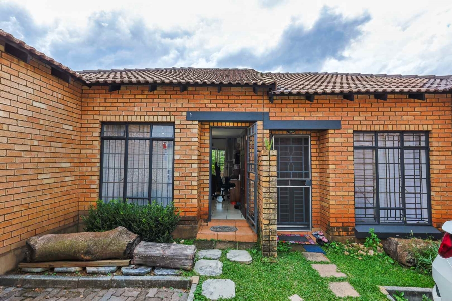 2 Bedroom Property for Sale in Equestria Gauteng