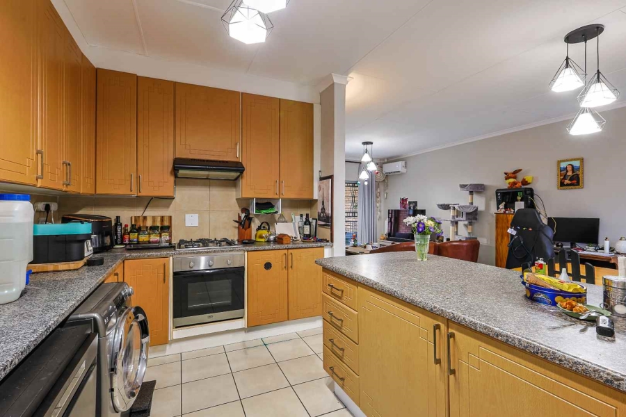 2 Bedroom Property for Sale in Equestria Gauteng