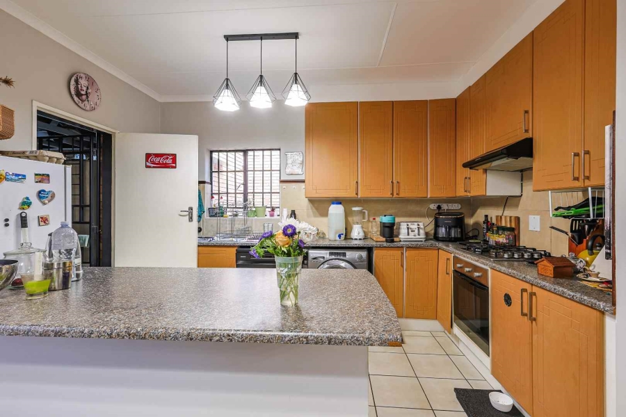 2 Bedroom Property for Sale in Equestria Gauteng