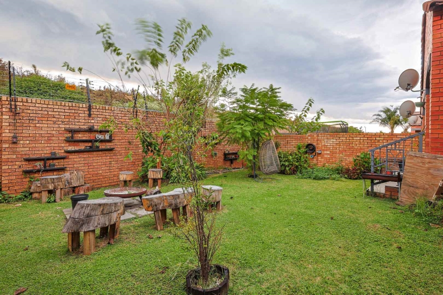 2 Bedroom Property for Sale in Equestria Gauteng