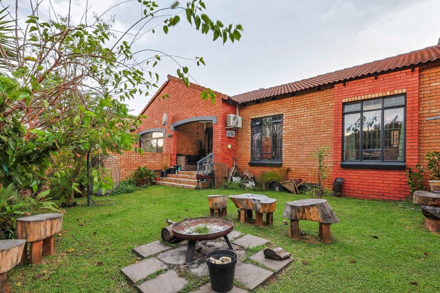2 Bedroom Property for Sale in Equestria Gauteng