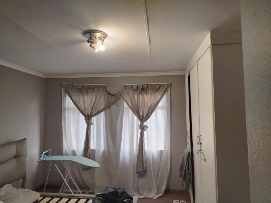 2 Bedroom Property for Sale in Florentia Gauteng