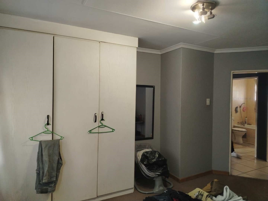 2 Bedroom Property for Sale in Florentia Gauteng