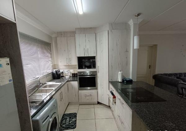 2 Bedroom Property for Sale in Amberfield Valley Gauteng