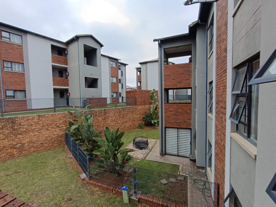 2 Bedroom Property for Sale in Amberfield Valley Gauteng