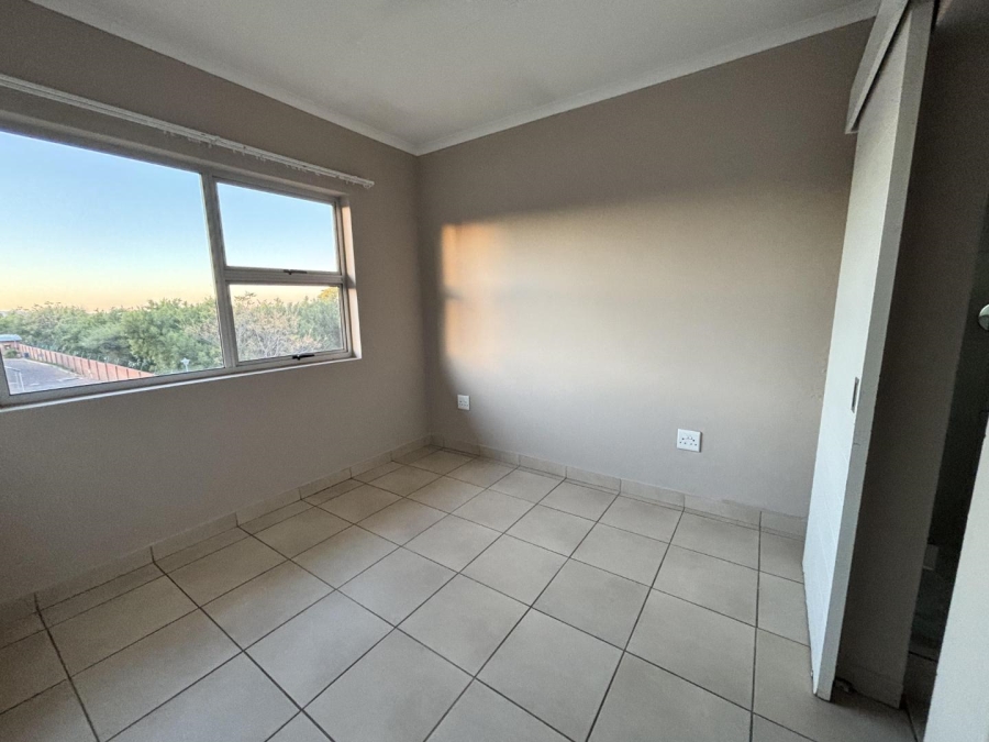 2 Bedroom Property for Sale in Montana Tuine Gauteng