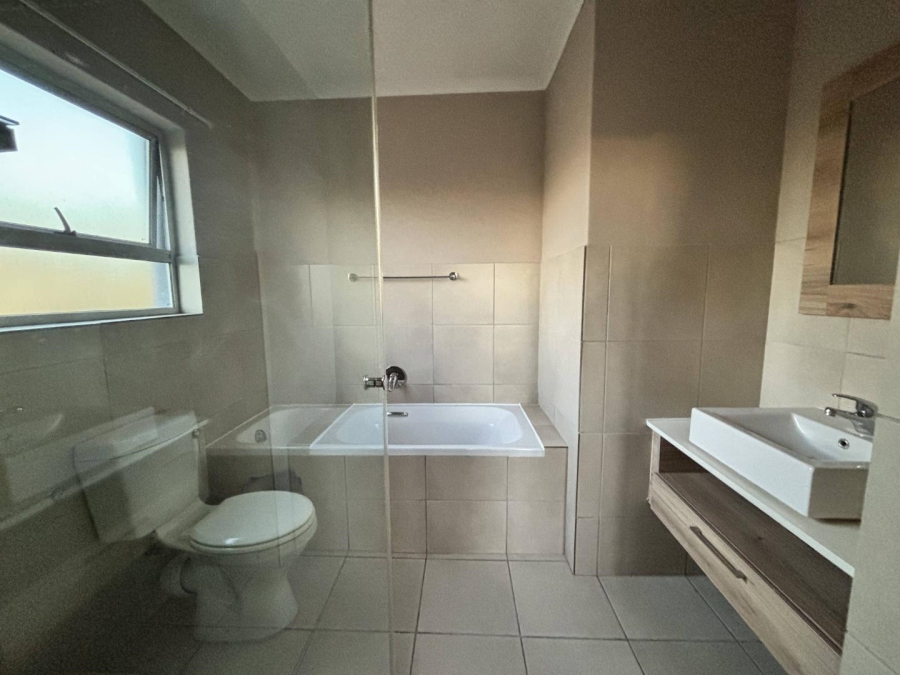 2 Bedroom Property for Sale in Montana Tuine Gauteng