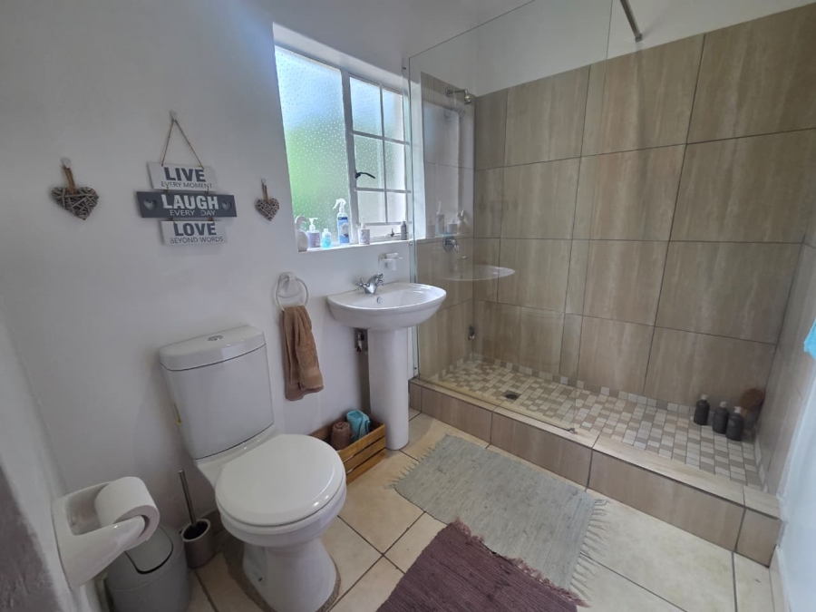 To Let 1 Bedroom Property for Rent in Blairgowrie Gauteng