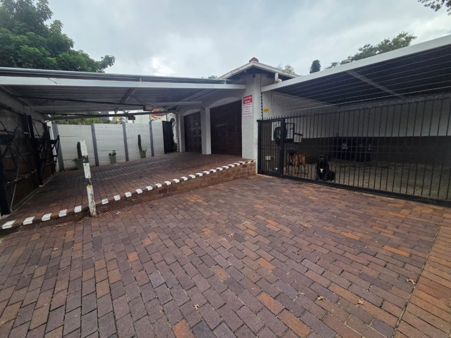 To Let 1 Bedroom Property for Rent in Blairgowrie Gauteng
