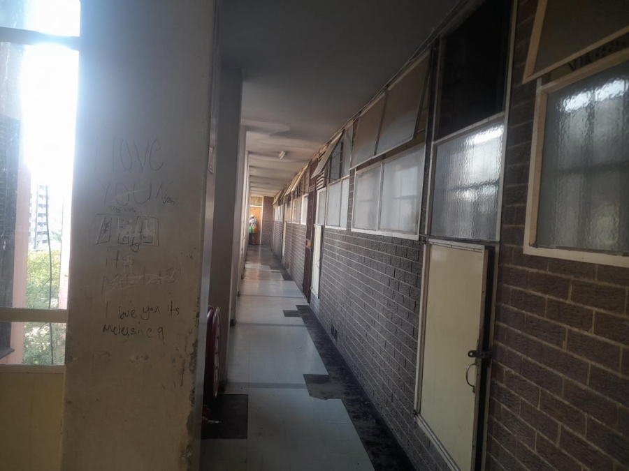 1 Bedroom Property for Sale in Hillbrow Gauteng