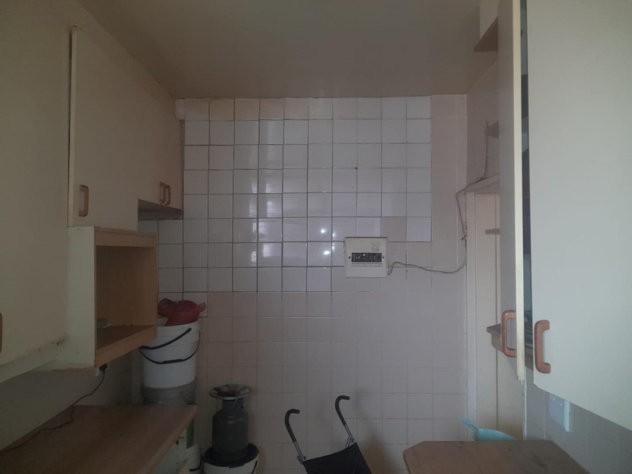 1 Bedroom Property for Sale in Hillbrow Gauteng