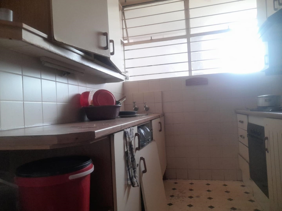 1 Bedroom Property for Sale in Hillbrow Gauteng