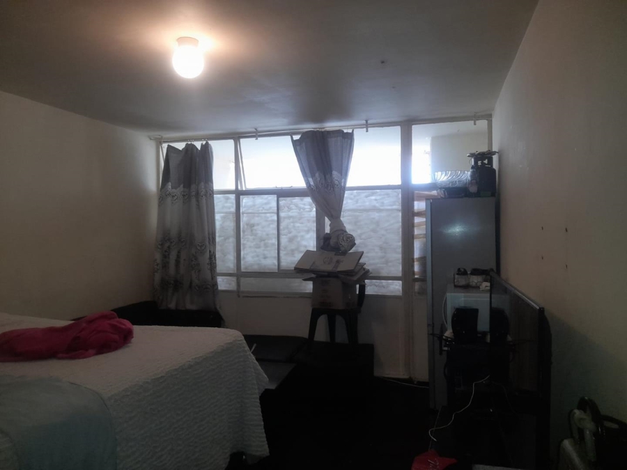 1 Bedroom Property for Sale in Hillbrow Gauteng