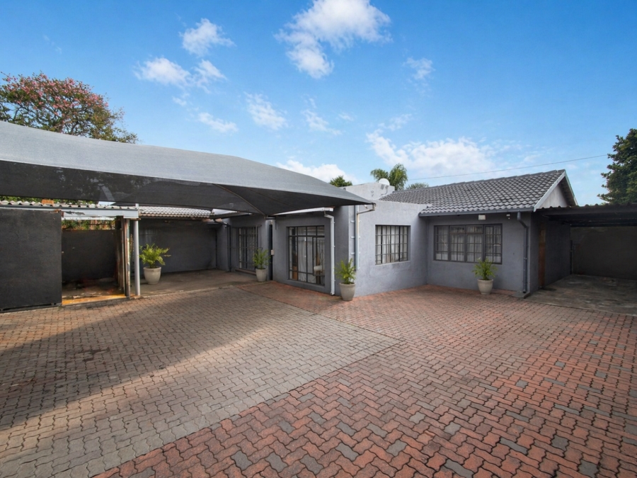 4 Bedroom Property for Sale in Meyerspark Gauteng