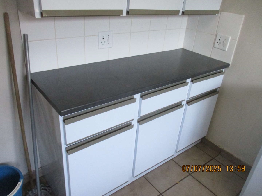 To Let 2 Bedroom Property for Rent in Annlin Gauteng