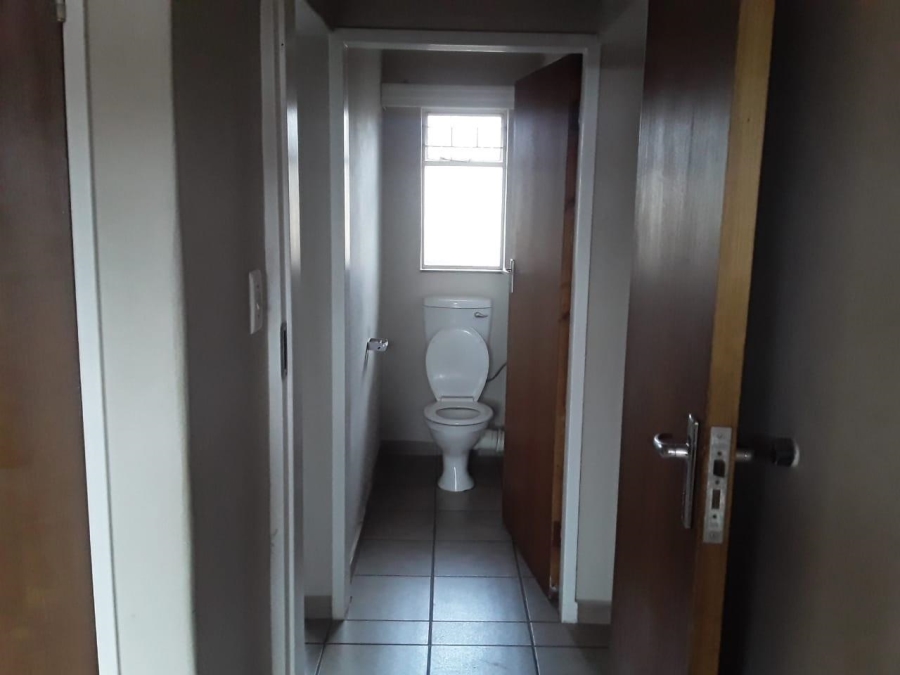 To Let 2 Bedroom Property for Rent in Annlin Gauteng