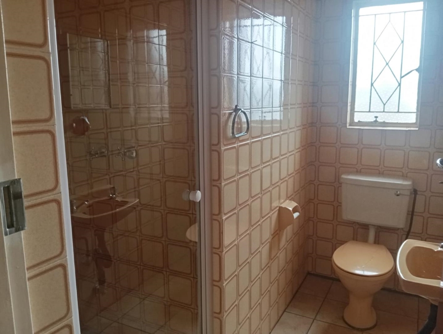 2 Bedroom Property for Sale in New Redruth Gauteng