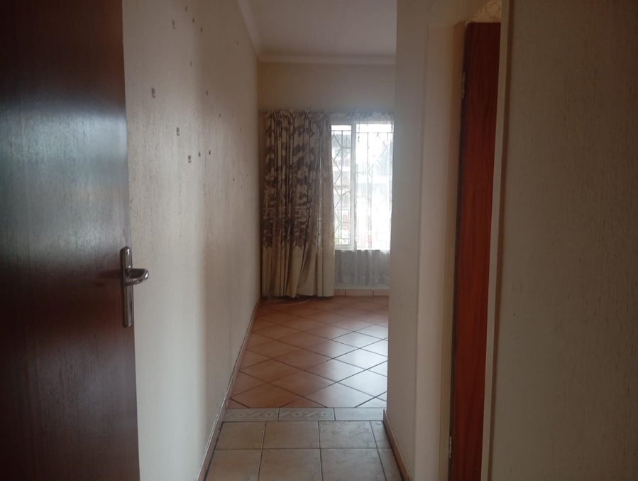 2 Bedroom Property for Sale in New Redruth Gauteng