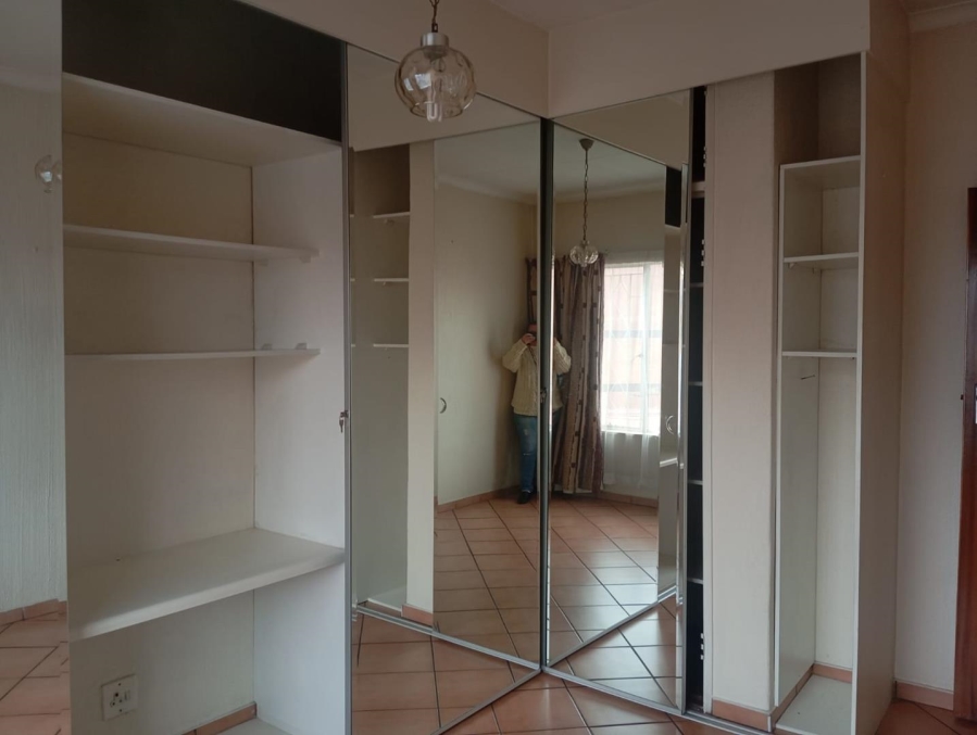 2 Bedroom Property for Sale in New Redruth Gauteng