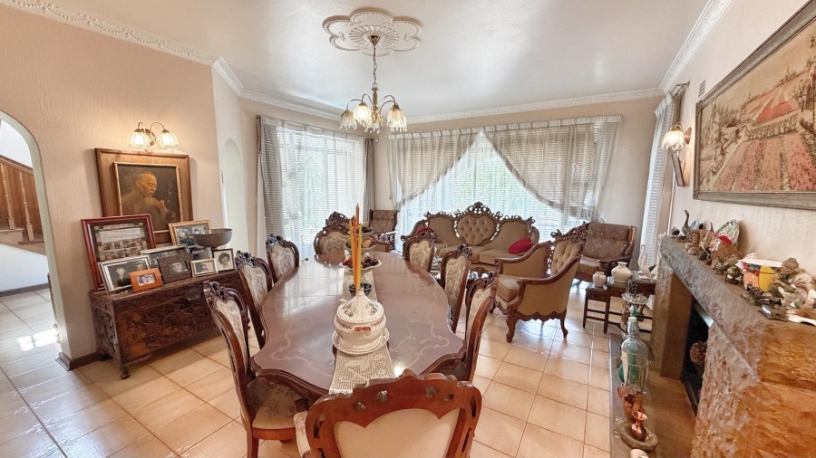 5 Bedroom Property for Sale in The Hill Gauteng