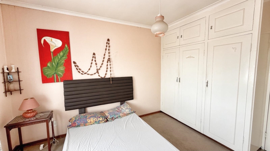 5 Bedroom Property for Sale in The Hill Gauteng