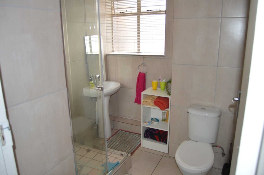 2 Bedroom Property for Sale in New Redruth Gauteng