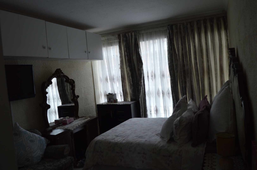 2 Bedroom Property for Sale in New Redruth Gauteng