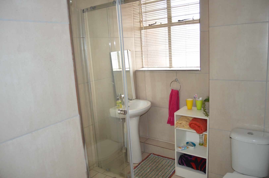 2 Bedroom Property for Sale in New Redruth Gauteng