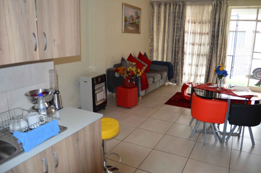 2 Bedroom Property for Sale in New Redruth Gauteng