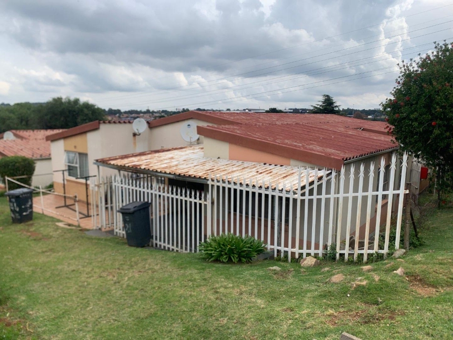 2 Bedroom Property for Sale in Ridgeway Gauteng