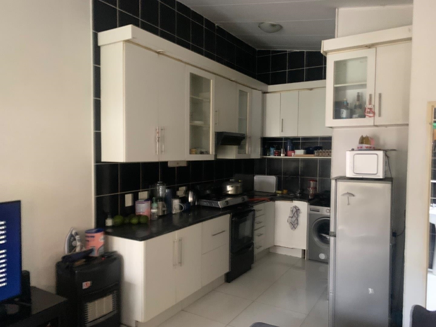 2 Bedroom Property for Sale in Ridgeway Gauteng
