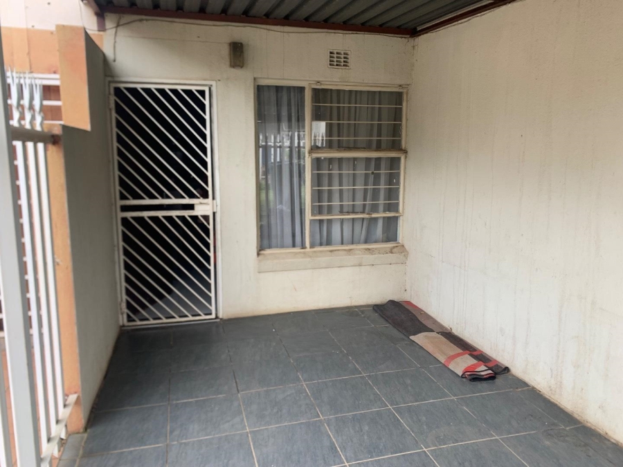 2 Bedroom Property for Sale in Ridgeway Gauteng
