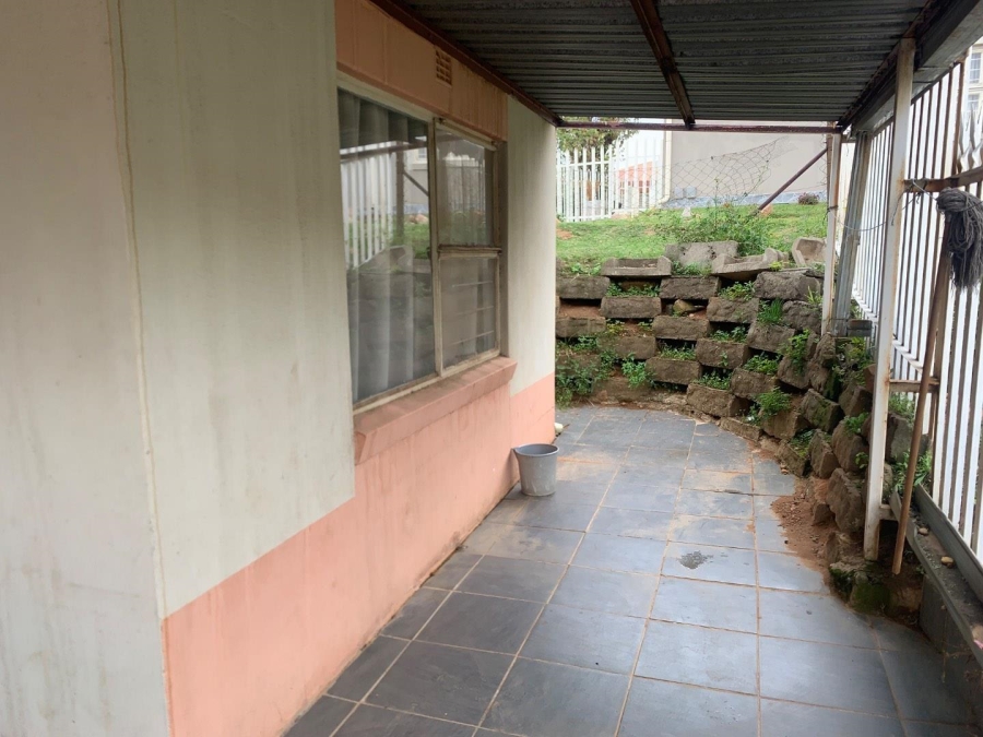 2 Bedroom Property for Sale in Ridgeway Gauteng