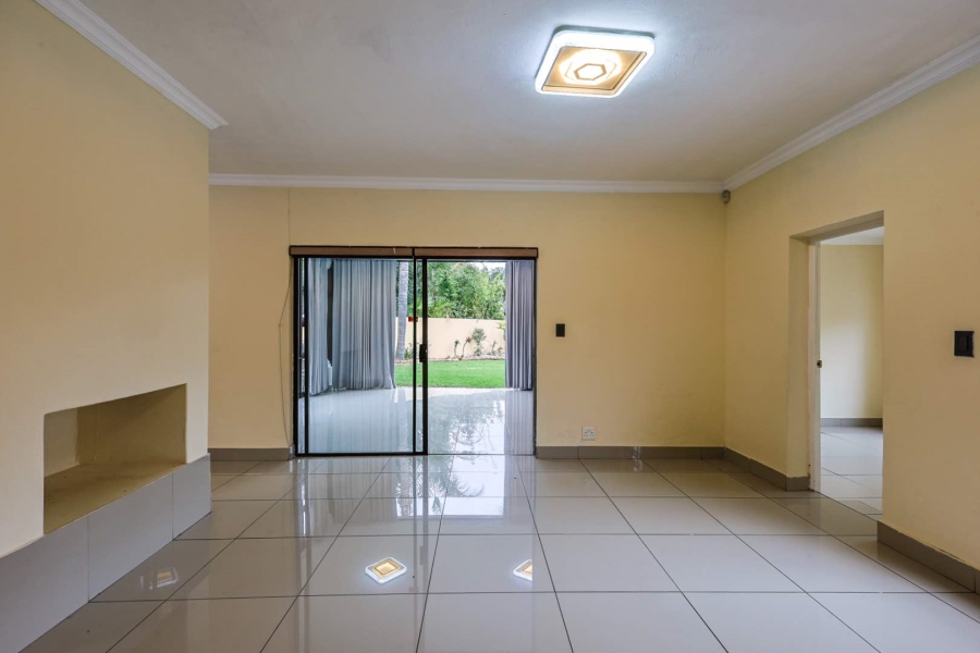 4 Bedroom Property for Sale in Willow Acres Gauteng