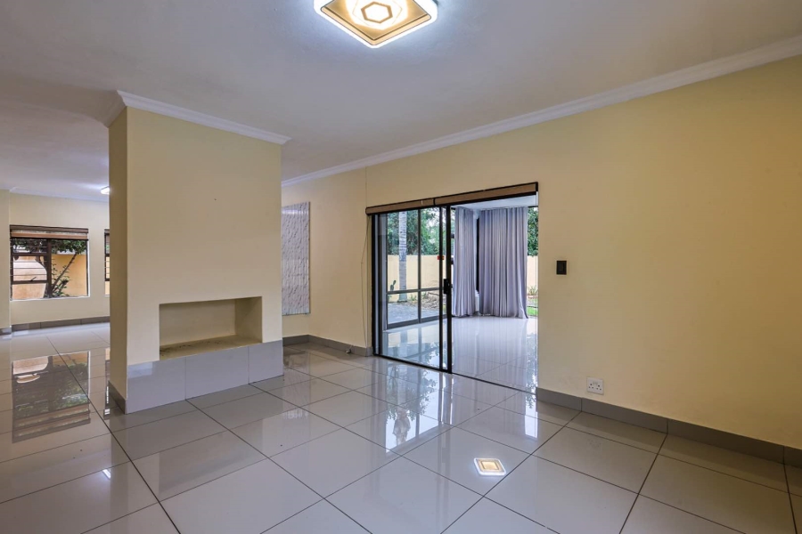 4 Bedroom Property for Sale in Willow Acres Gauteng
