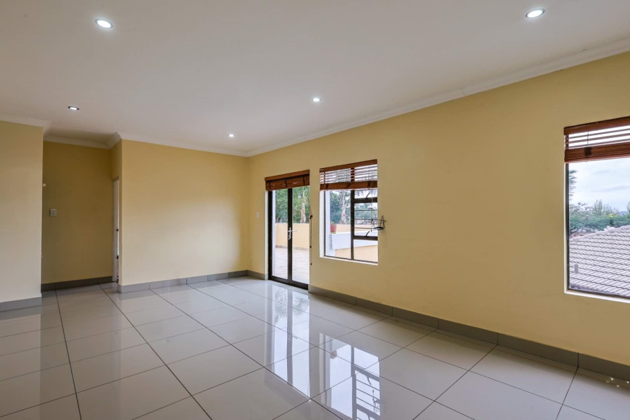 4 Bedroom Property for Sale in Willow Acres Gauteng