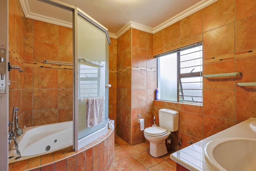 4 Bedroom Property for Sale in Willow Acres Gauteng