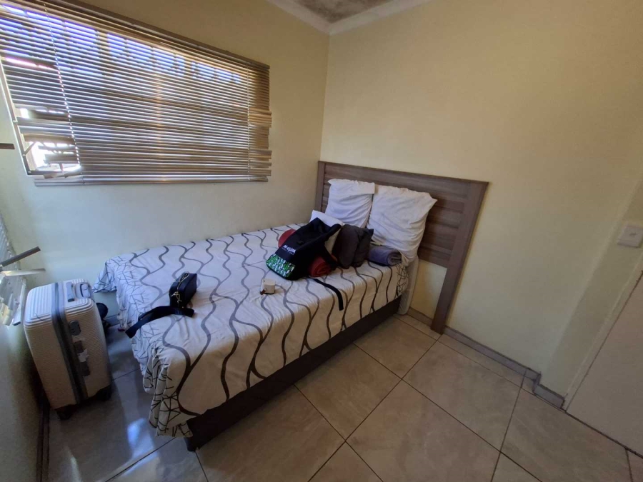 To Let 2 Bedroom Property for Rent in Randburg Gauteng