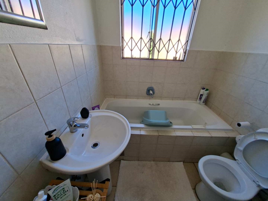 To Let 2 Bedroom Property for Rent in Randburg Gauteng