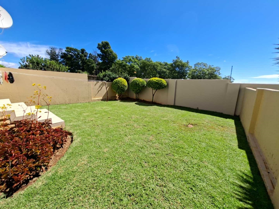 To Let 2 Bedroom Property for Rent in Randburg Gauteng