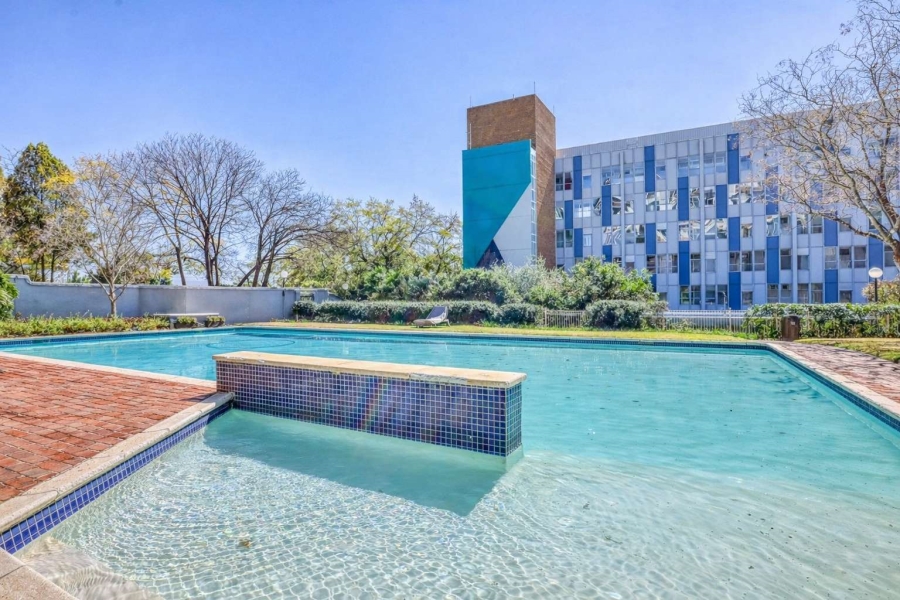 1 Bedroom Property for Sale in Parkmore Gauteng