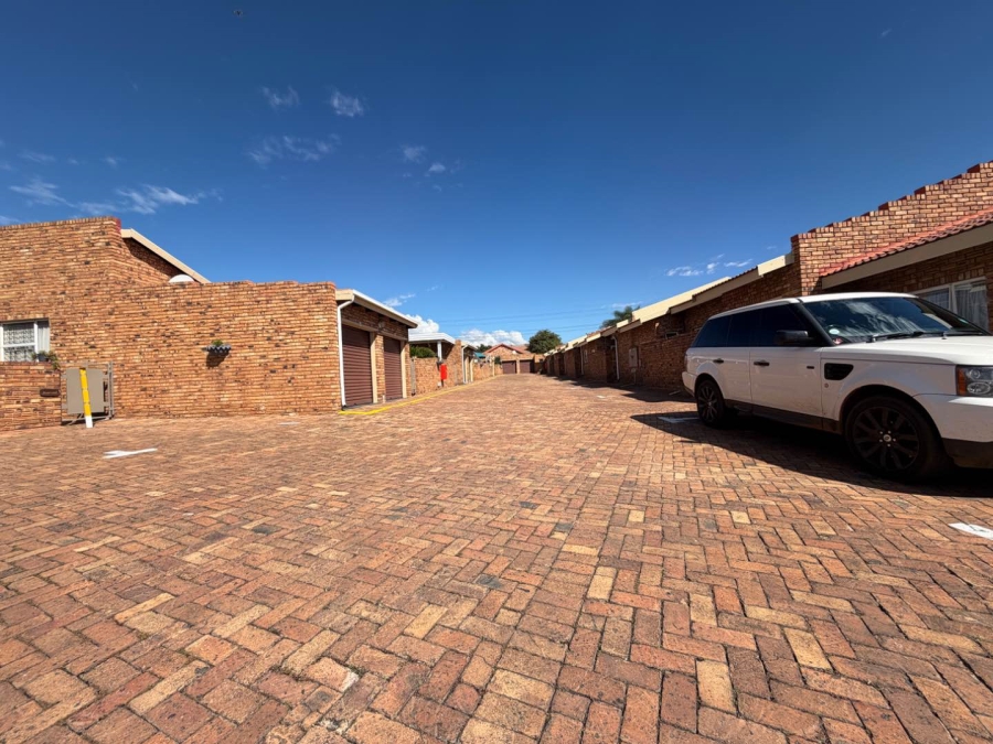3 Bedroom Property for Sale in Randhart Gauteng