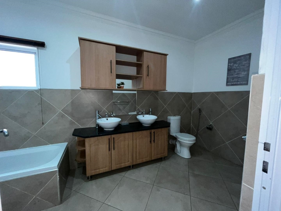 4 Bedroom Property for Sale in Ebotse Golf Estate Gauteng