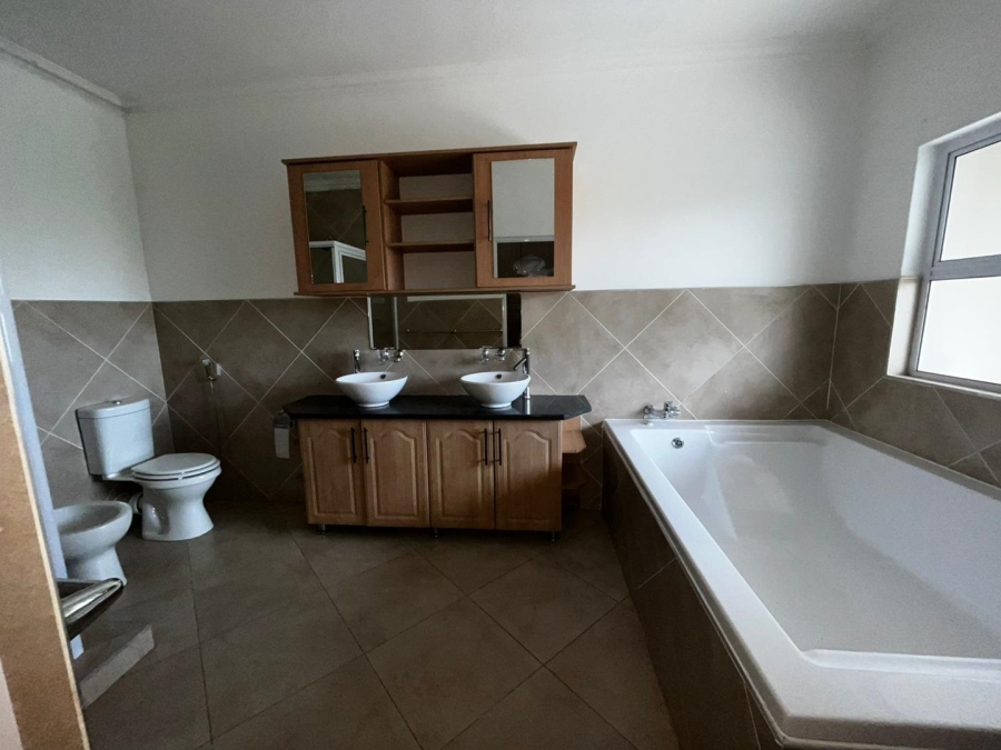 4 Bedroom Property for Sale in Ebotse Golf Estate Gauteng