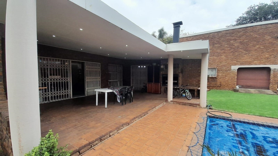 4 Bedroom Property for Sale in Edleen Gauteng