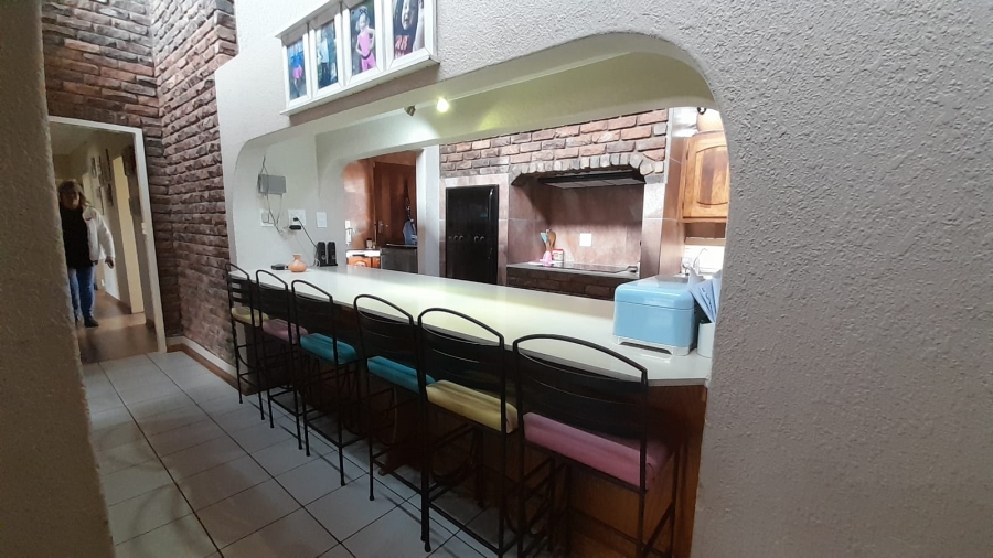 4 Bedroom Property for Sale in Edleen Gauteng