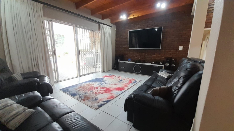 4 Bedroom Property for Sale in Edleen Gauteng