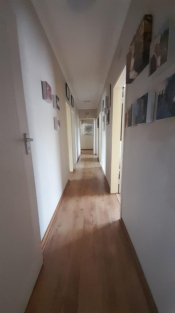 4 Bedroom Property for Sale in Edleen Gauteng