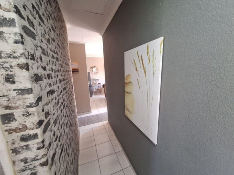 3 Bedroom Property for Sale in Birchleigh North Gauteng