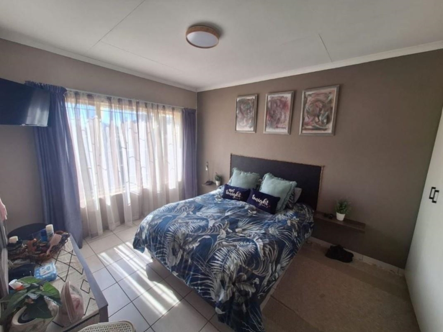 3 Bedroom Property for Sale in Birchleigh North Gauteng